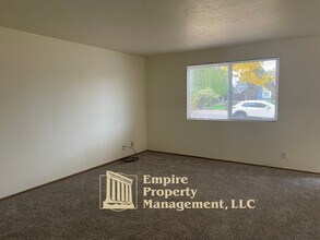 3862 Pattison St in Eugene, OR - Building Photo - Building Photo