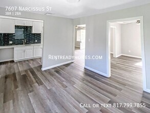 7607 Narcissus St in Houston, TX - Building Photo - Building Photo