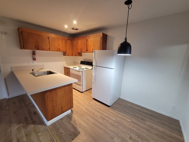 25195 Grant St in Los Molinos, CA - Building Photo - Building Photo