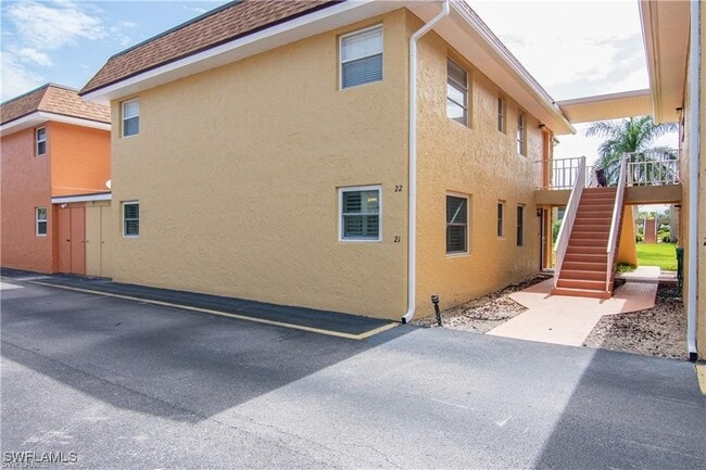 property at 1400 Pompei Ln