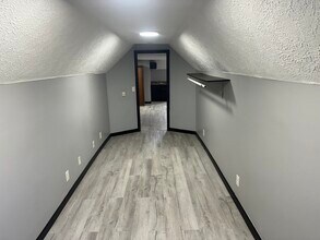 324 Walnut Ave, Unit 4 in Fairmont, WV - Foto de edificio - Building Photo