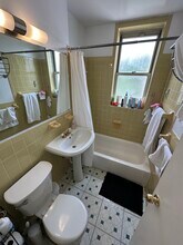 20 Colborne Rd, Unit 3 in Boston, MA - Foto de edificio - Building Photo