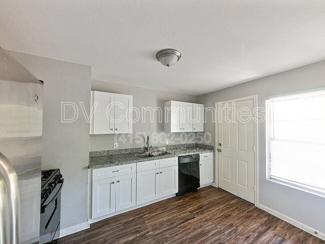 6838 Crestridge St in Houston, TX - Building Photo - Building Photo