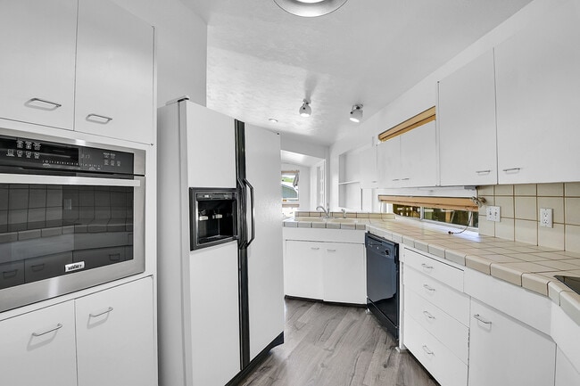 27828 Fireweed Dr in Evergreen, CO - Building Photo - Building Photo