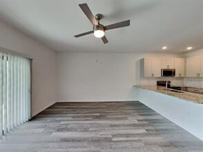 3106 SE Santa Barbara Pl in Cape Coral, FL - Building Photo - Building Photo