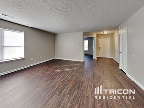 7270 Burlat Ln in Noblesville, IN - Building Photo - Building Photo