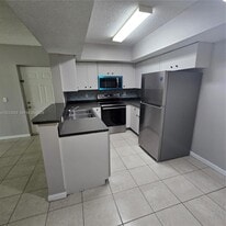 5610 NW 61st St in Coconut Creek, FL - Building Photo