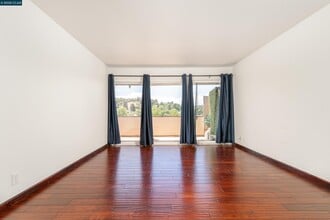 2345 Paloma Ct in Pinole, CA - Building Photo - Building Photo
