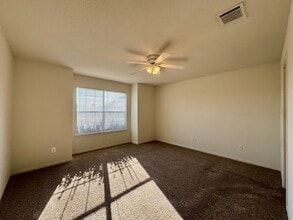 210 Cathy Dr in Robinson, TX - Building Photo - Building Photo
