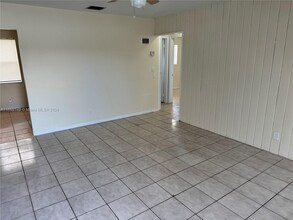 517 SW 10th St in Hallandale Beach, FL - Building Photo - Building Photo