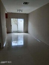 7337 Balboa Blvd in Los Angeles, CA - Building Photo - Building Photo