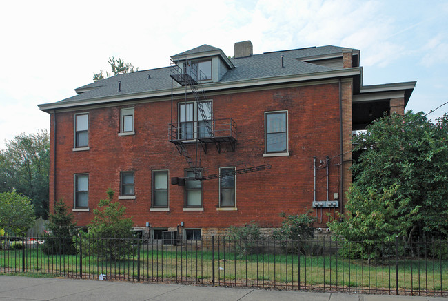 1506-1508 Greenup St in Covington, KY - Foto de edificio - Building Photo