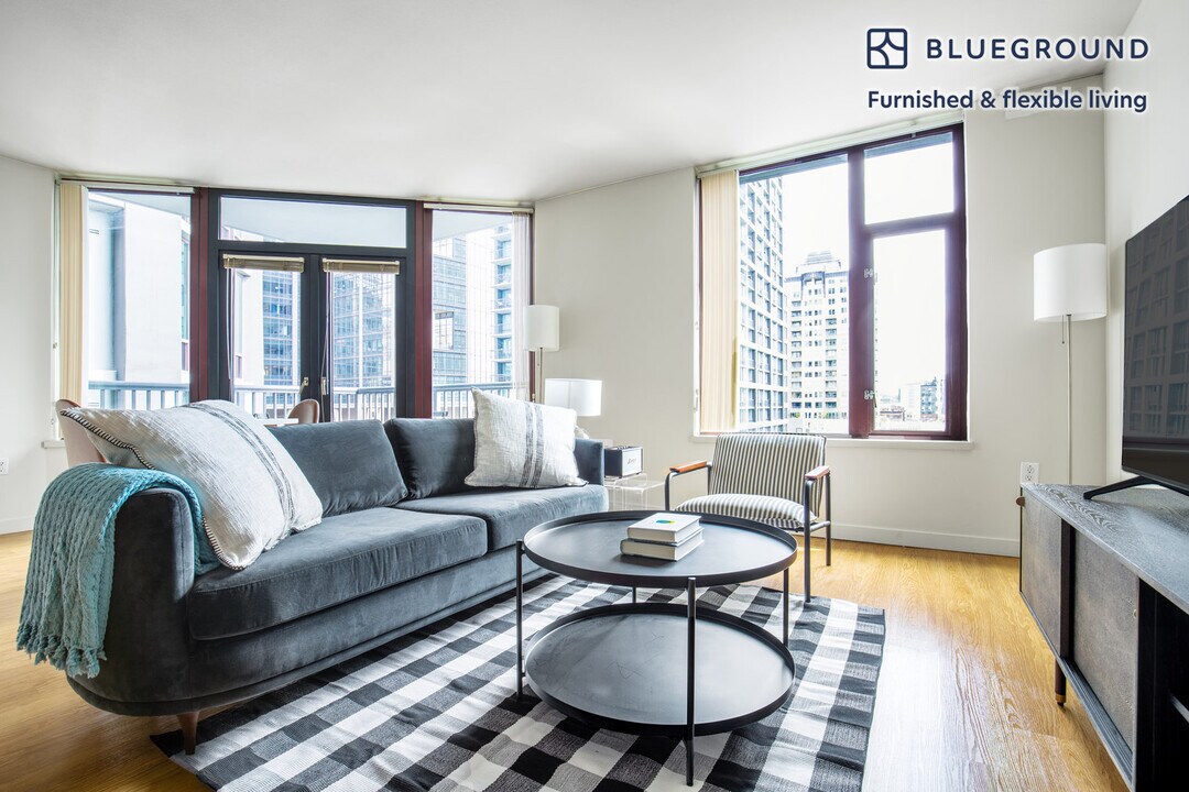 1301 1st Ave, Unit FL12-ID111 in Seattle, WA - Building Photo
