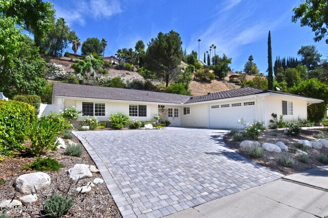 22817 Pera Rd in Los Angeles, CA - Building Photo - Building Photo