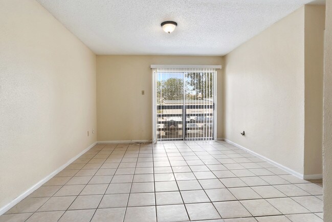 671 Central Ave-Unit -104 in Jefferson, LA - Building Photo - Building Photo