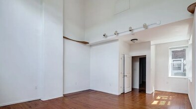 1737 South St in Philadelphia, PA - Building Photo - Building Photo