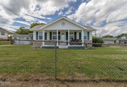property at 918 Federal St