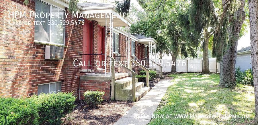 1817 Ferndale Rd NW in Canton, OH - Building Photo