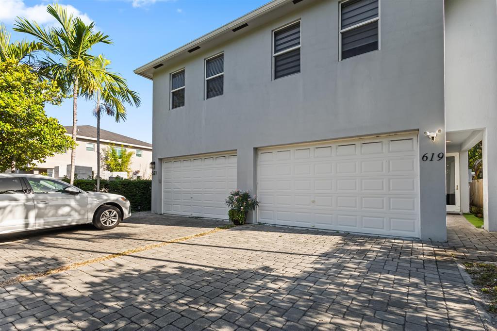 619 SW 17th St in Fort Lauderdale, FL - Building Photo