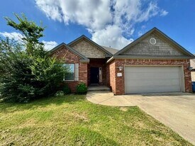 2701 SW Ledbury Cove in Bentonville, AR - Building Photo