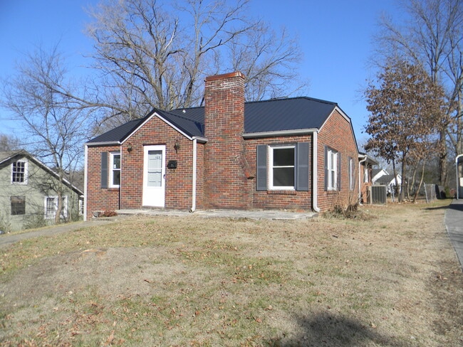 103 McMinn Ave in Athens, TN - Building Photo - Building Photo