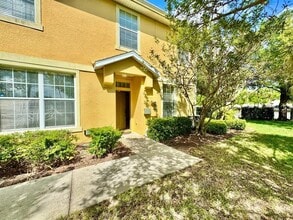 6713 Breezy Palm Dr in Riverview, FL - Building Photo - Building Photo