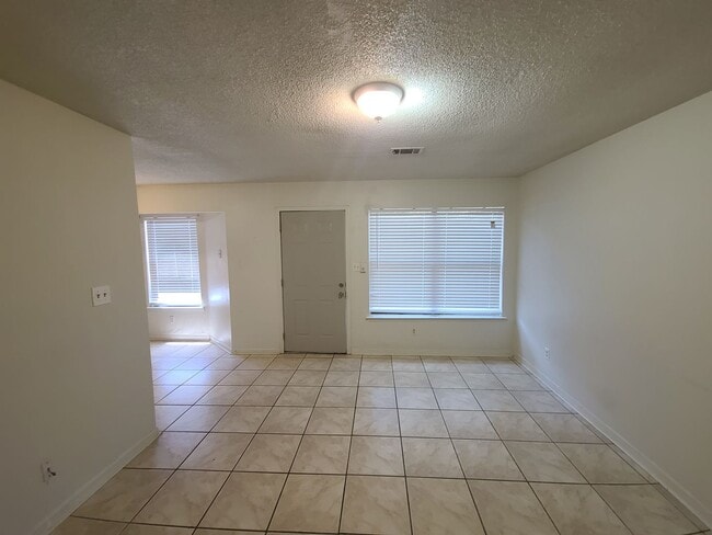 6188 Woodlands Dr in Milton, FL - Building Photo - Building Photo