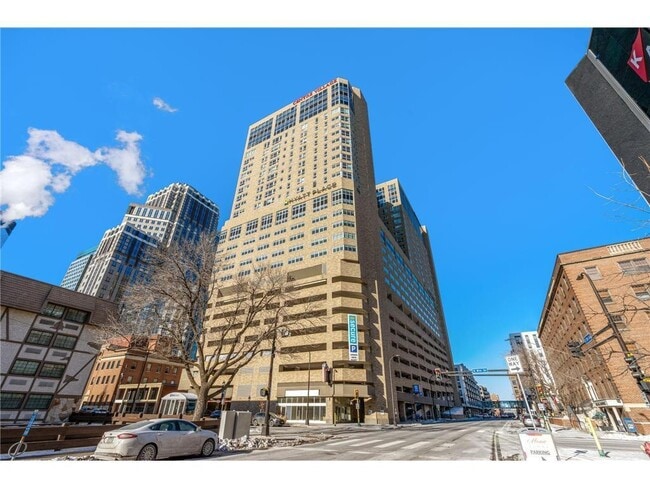 property at 431 S 7th St