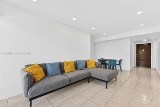 8250 Byron Ave in Miami Beach, FL - Building Photo - Building Photo