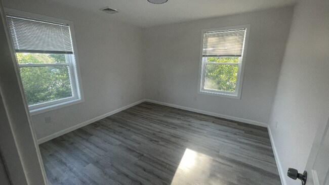 28 Edward St, Unit 2 in Providence, RI - Building Photo - Building Photo