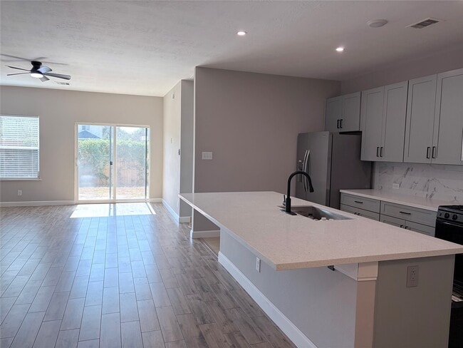 10910 Woodwind Shadows Dr in Cypress, TX - Building Photo - Building Photo