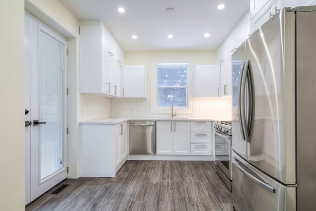 property at 8 Draper St