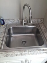 2020 Highland Ave, Unit #1 in Cincinnati, OH - Building Photo - Building Photo