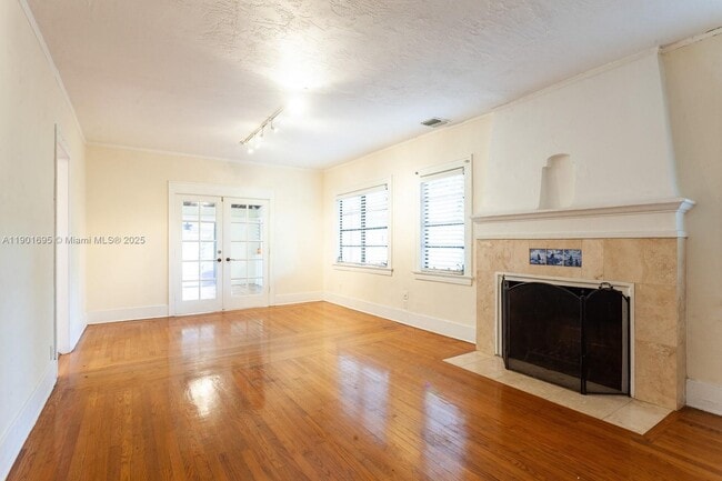 property at 1109 Ferdinand St