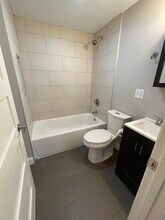 110 Berkshire St, Unit 1B in Cambridge, MA - Building Photo - Building Photo