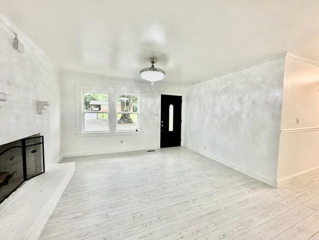 2401 Woodleaf Dr in Gastonia, NC - Building Photo - Building Photo