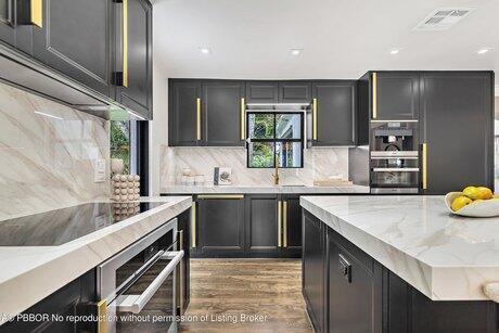 217 Avila Rd in West Palm Beach, FL - Foto de edificio - Building Photo