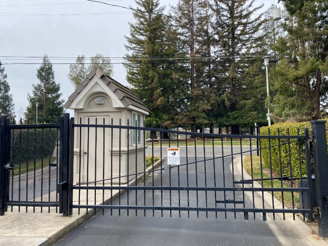 property at 2811 Sierra Mills Ln