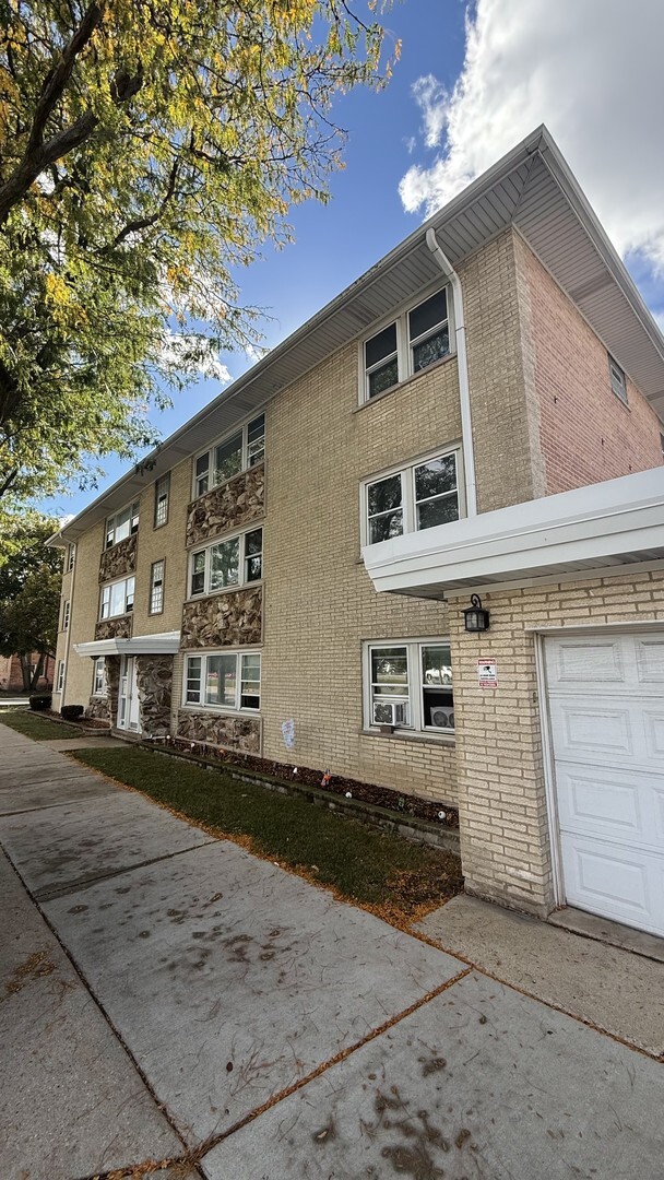 property at 8412 W Gregory St