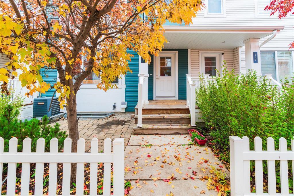 25 Tim Sale Dr in Winnipeg, MB - Building Photo