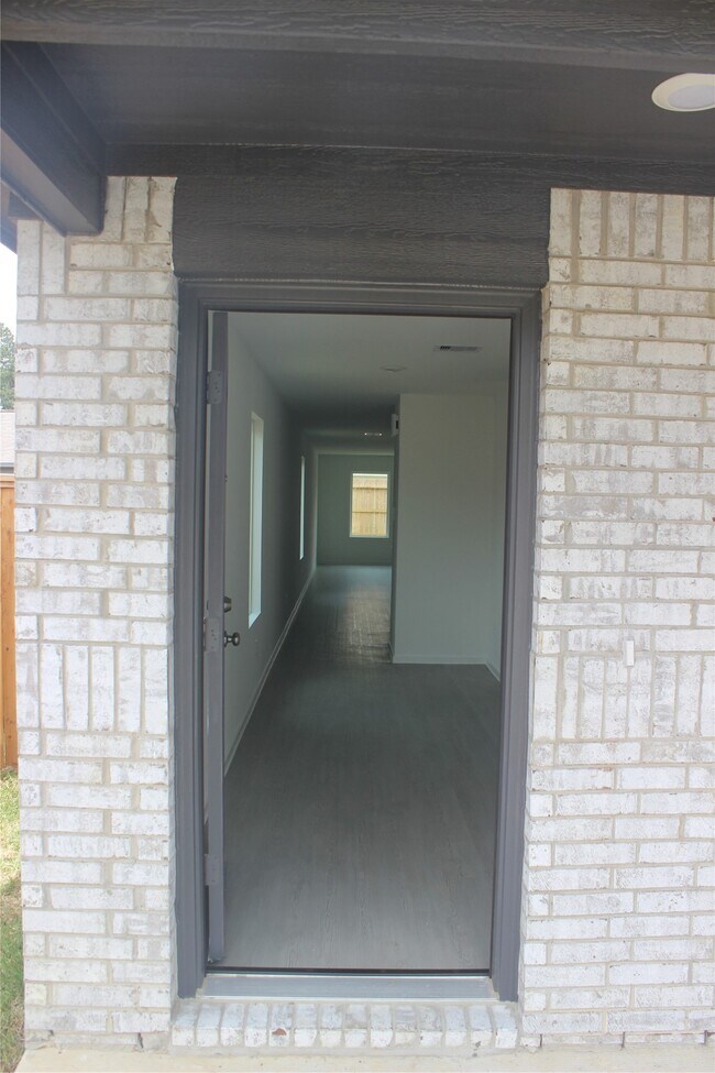 3128 Twisted Myrtle Dr in Conroe, TX - Building Photo - Building Photo