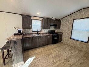 44 Pineland Park Rd in Milton, NH - Building Photo - Building Photo