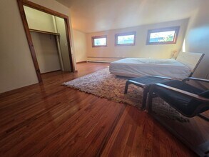 15 E Parmenter St in Newburgh, NY - Building Photo - Building Photo