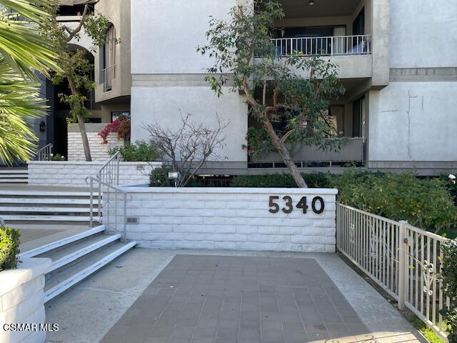 5340 Yarmouth Ave in Los Angeles, CA - Building Photo - Building Photo