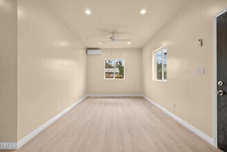 148 S Parish Pl in Burbank, CA - Building Photo - Building Photo