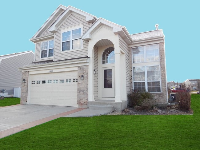 property at 2800 E Bridleway Ct
