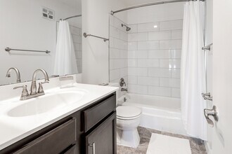Lexington Hills Apartments in St. Paul, MN - Building Photo - Interior Photo