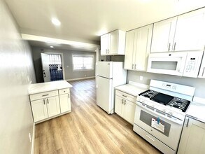 3808 Quigley St-Unit -A in Oakland, CA - Building Photo - Building Photo