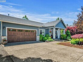 30822 NW Brooking Ct in North Plains, OR - Building Photo