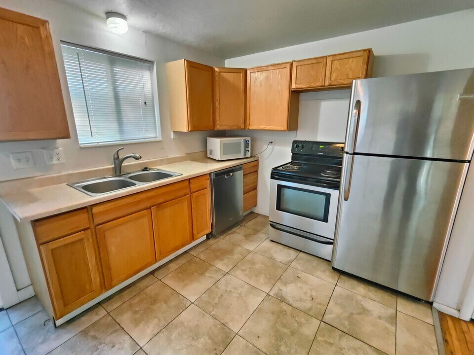 784 S 450 W-Unit -794 in Bountiful, UT - Building Photo